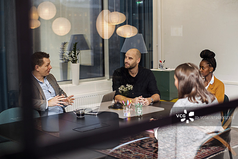 商务会议上的人图片素材