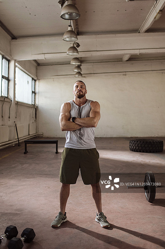 自信的姿态图片素材