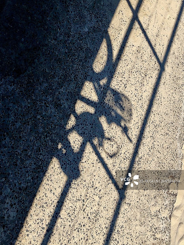 自行车的阴影图片素材