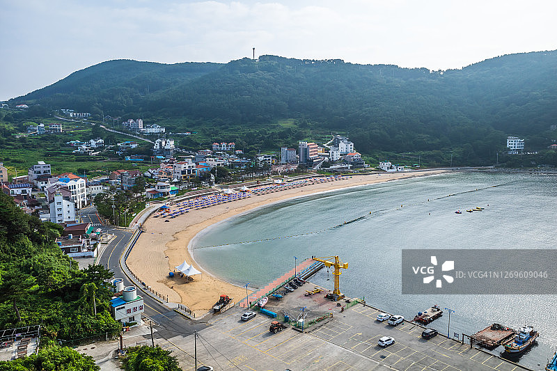 中国韩国巨济风平浪静的海滩景色图片素材