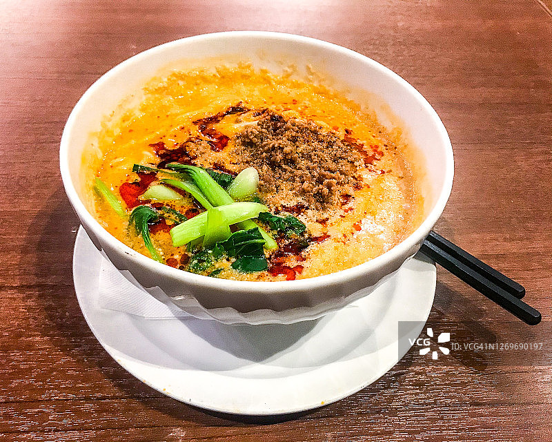 芝麻酱四川担担面图片素材