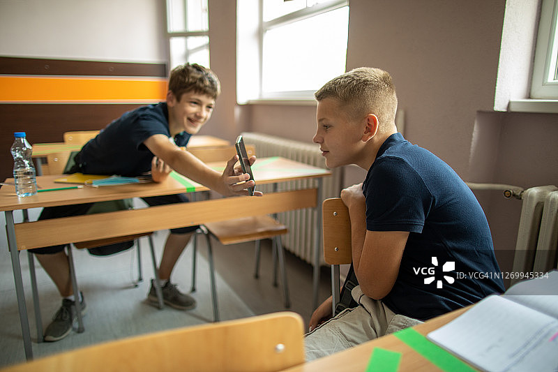 课间时光图片素材