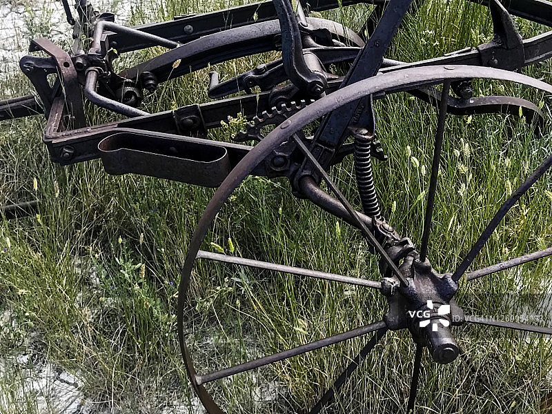 老式农用设备特写图片素材