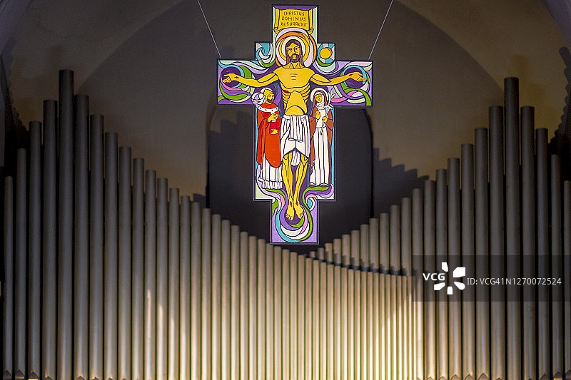 天主教堂内的宗教圣像图片素材