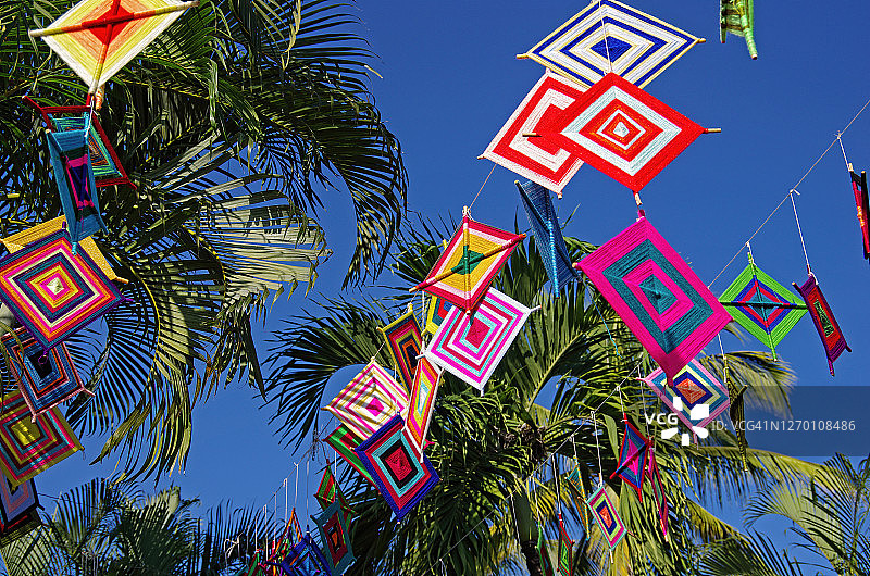 墨西哥萨尤利塔街头的神之眼图片素材