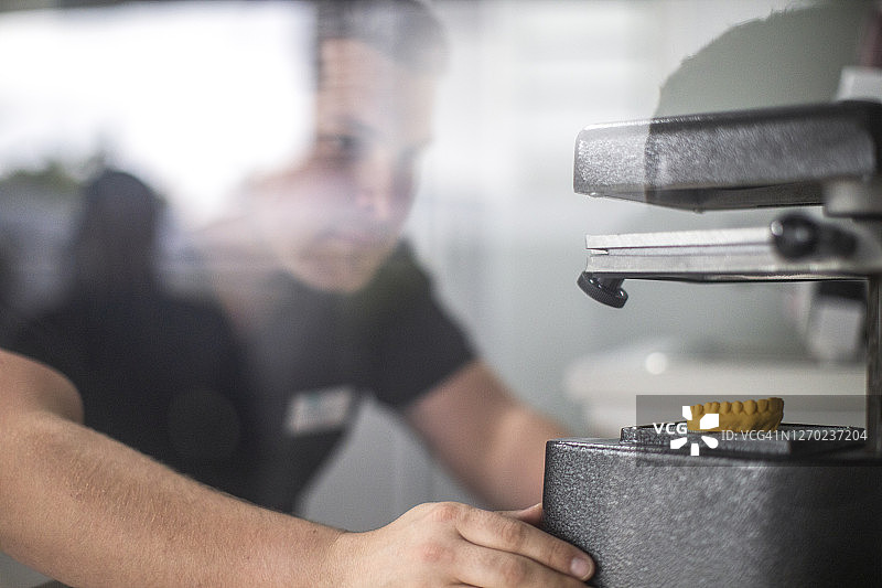 牙医工作室制作假牙图片素材