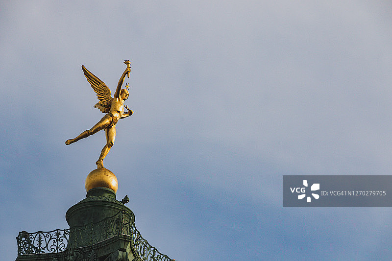 法国巴黎七月圆柱（杜乐丽柱）图片素材