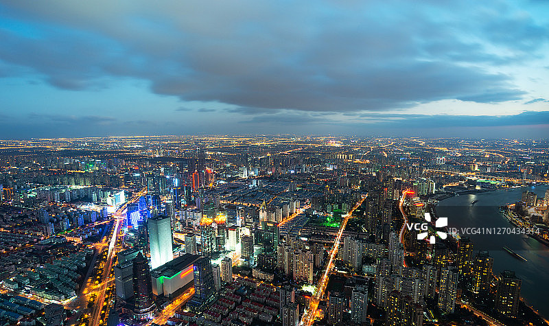 繁华的城市图片素材