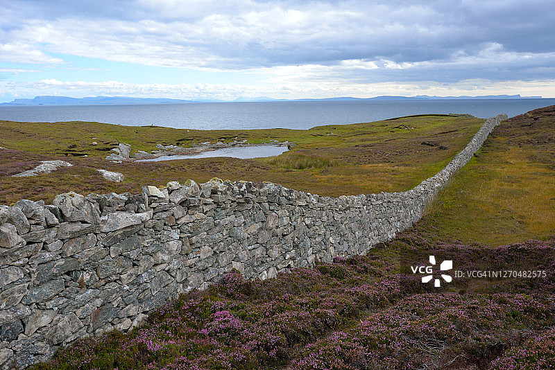 斯卡普岛田野中的石头墙图片素材
