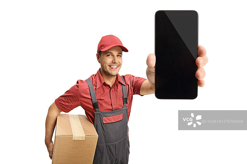 手持包裹和手机的快递员图片素材