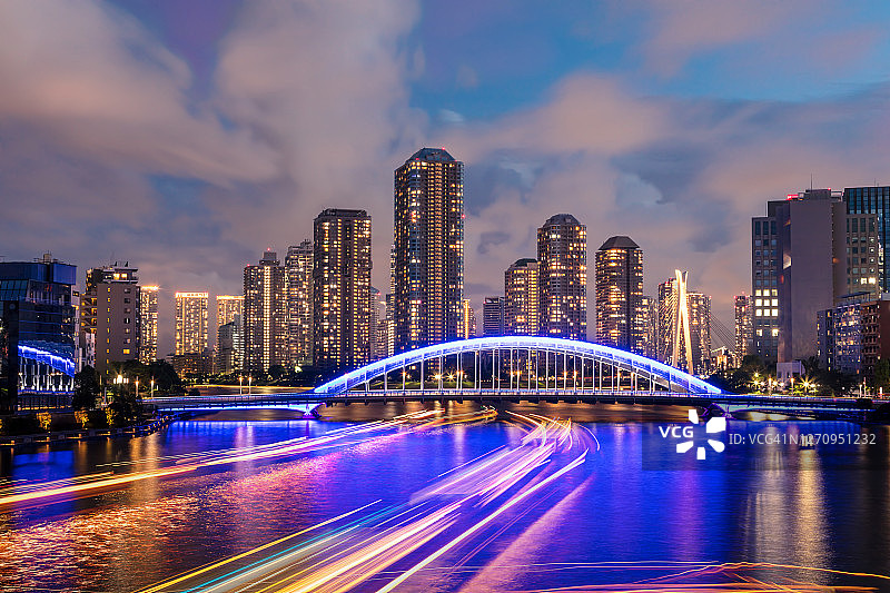 月岛海滨地区的东京夜景（江东区）图片素材