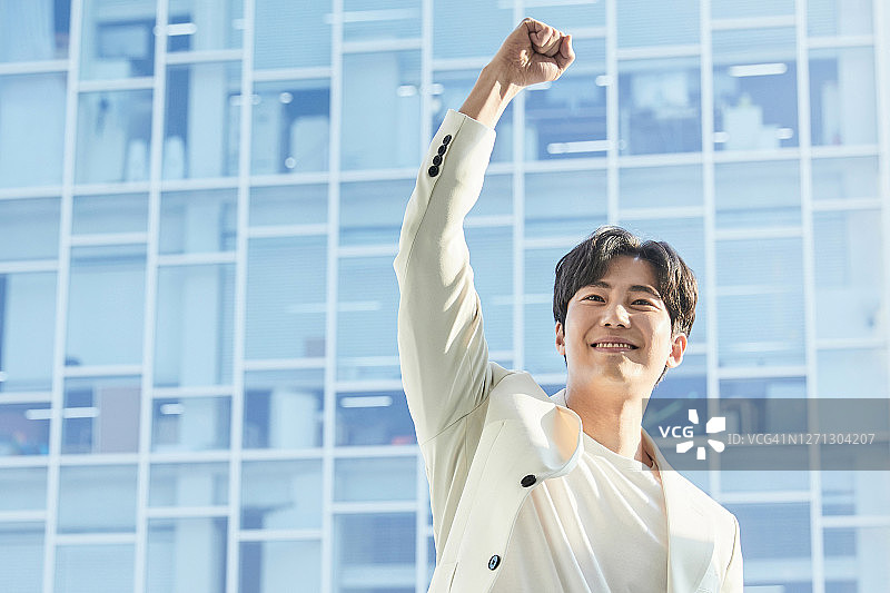 欢呼的商人图片素材