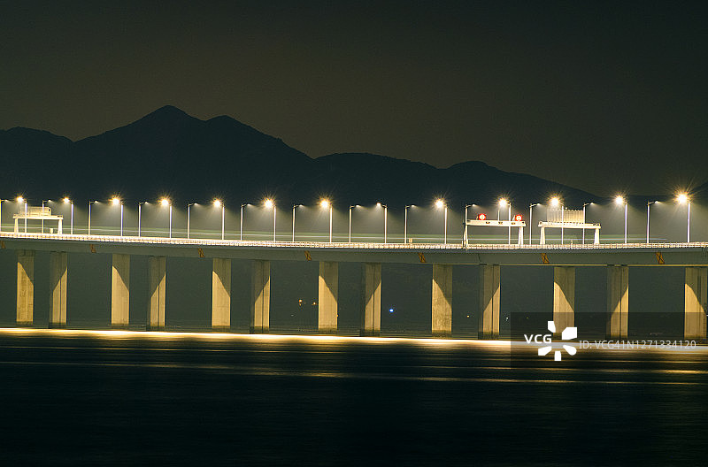 连接香港的深圳湾大桥图片素材