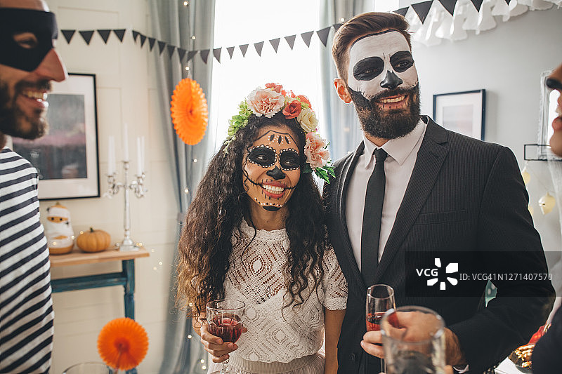 万圣节家庭派对图片素材