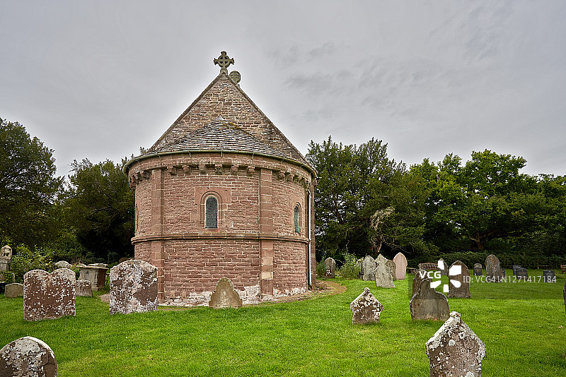 英国赫里福德郡基尔佩克圣玛丽和大卫教堂的中殿外观图片素材