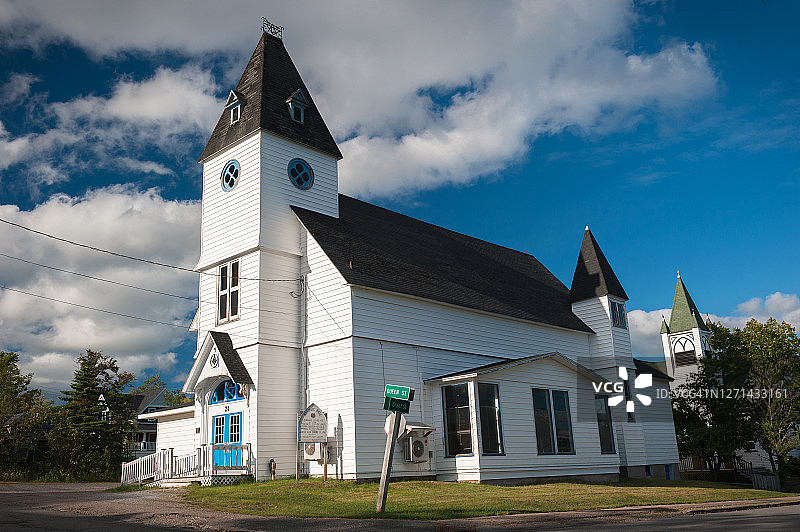 加拿大新斯科舍省布雷顿角巴德deck卡伯特步道旁美丽的古老教堂图片素材