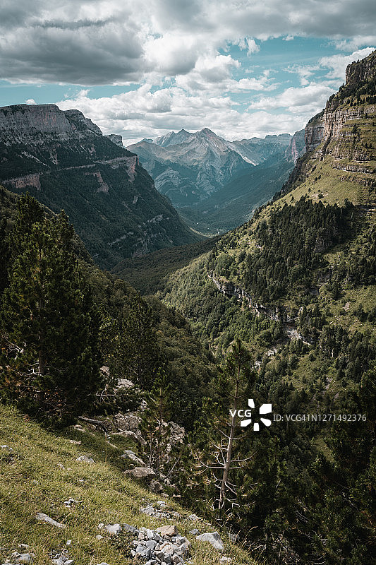 比利牛斯山脉风光（奥尔德萨）图片素材
