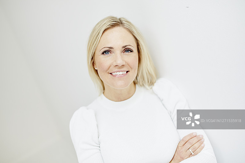 微笑女人的肖像图片素材