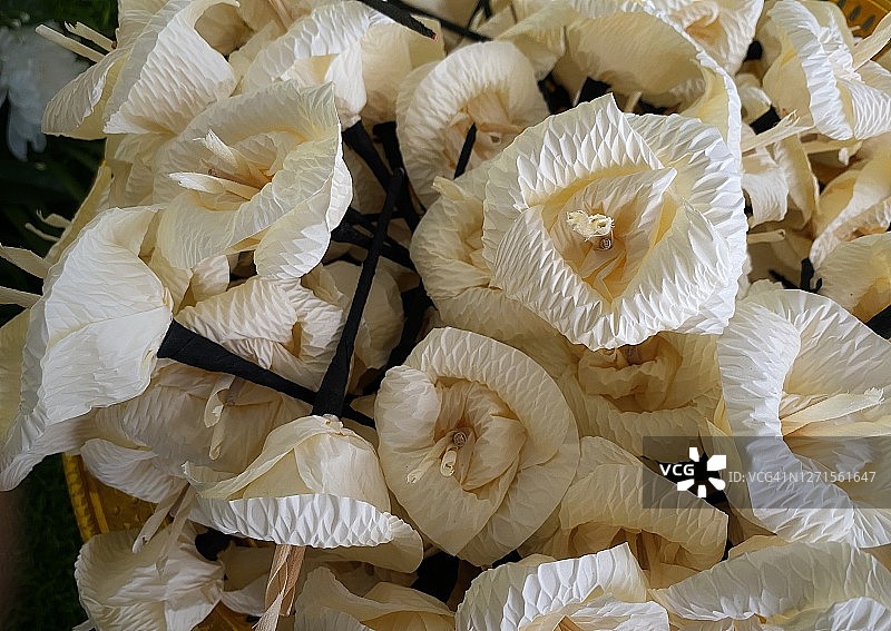 托盘上的檀香花图片素材