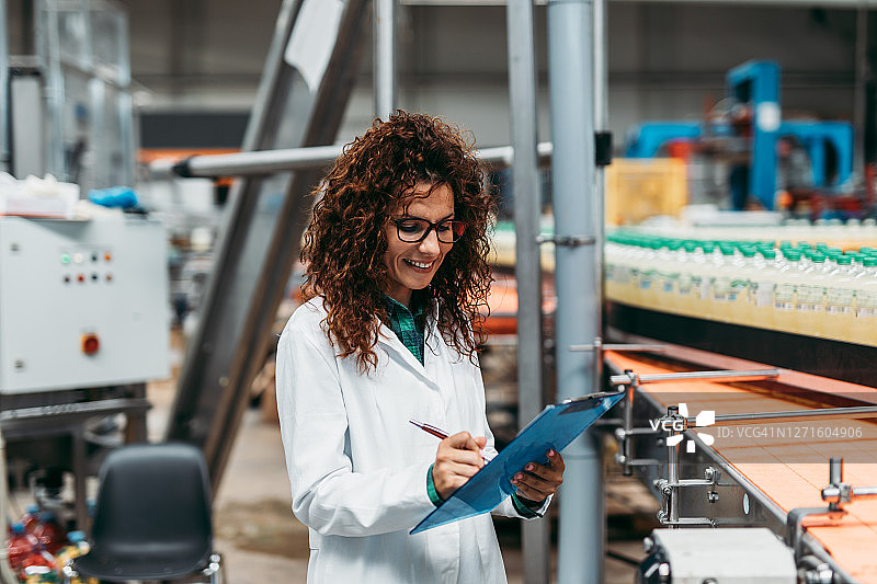 装瓶厂图片素材