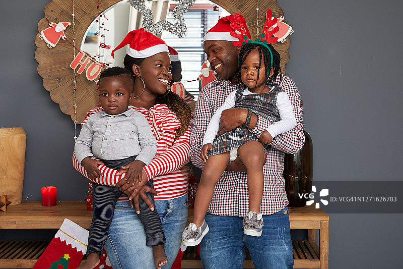 圣诞家庭照图片素材