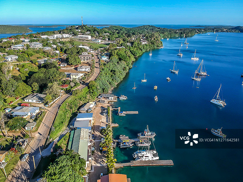 汤加王国：瓦瓦乌岛内亚富镇的航拍照片图片素材