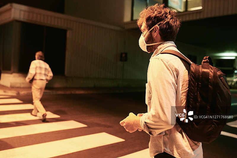 我迫不及待想去酒店图片素材