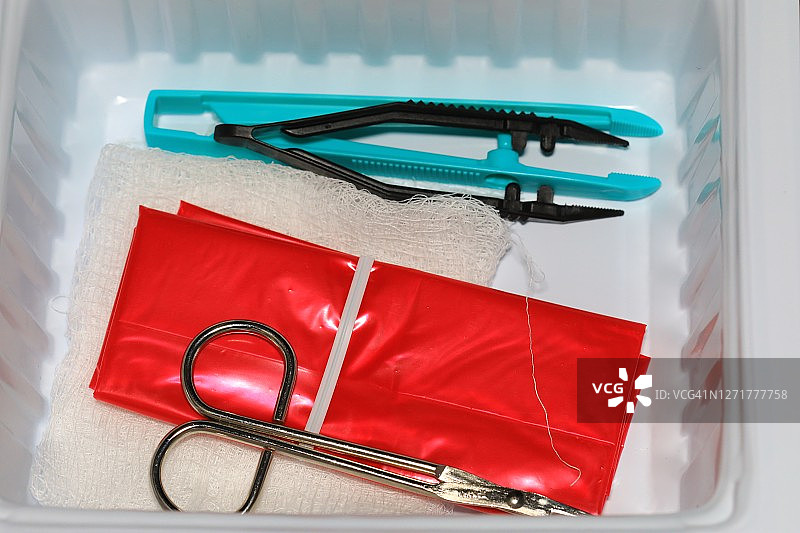 医院护士换药工具包图片素材