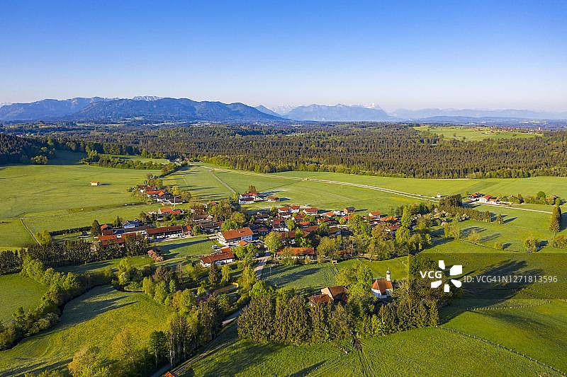 拜拉维斯，迪特拉姆采尔社区，德国上巴伐利亚图片素材