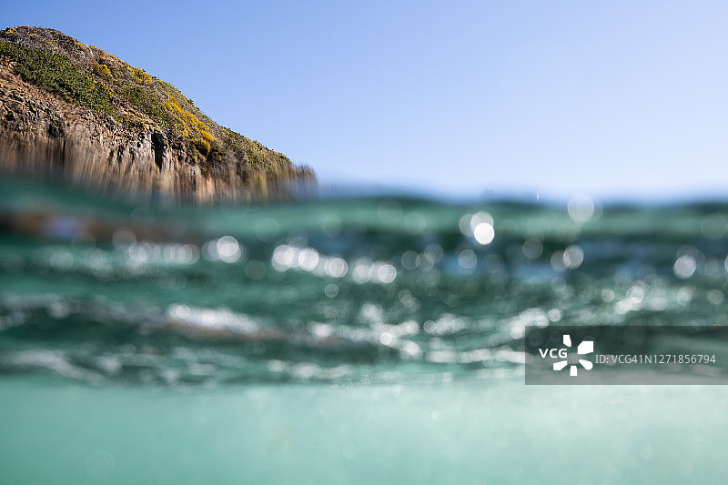 门多西诺海岬与海面图片素材