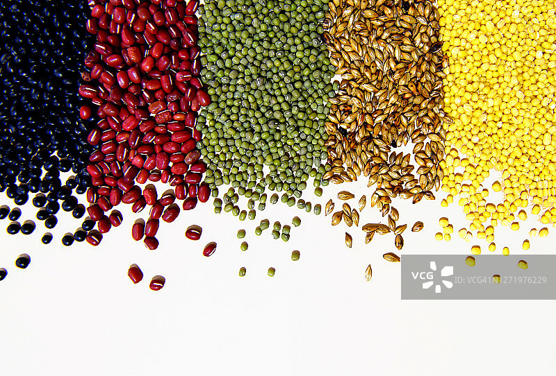 红豆、薏米、大麦图片素材
