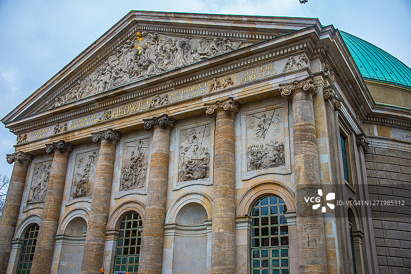 德国柏林御林广场圣黑德维希主教座堂图片素材