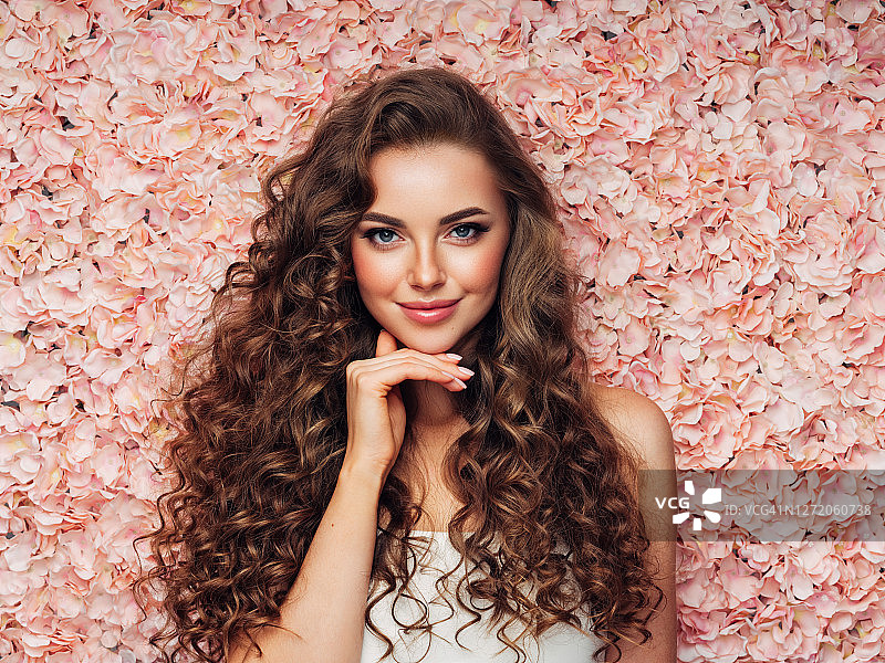 一个漂亮女人的肖像图片素材