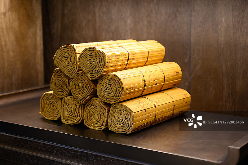 古代记录的竹简图片素材