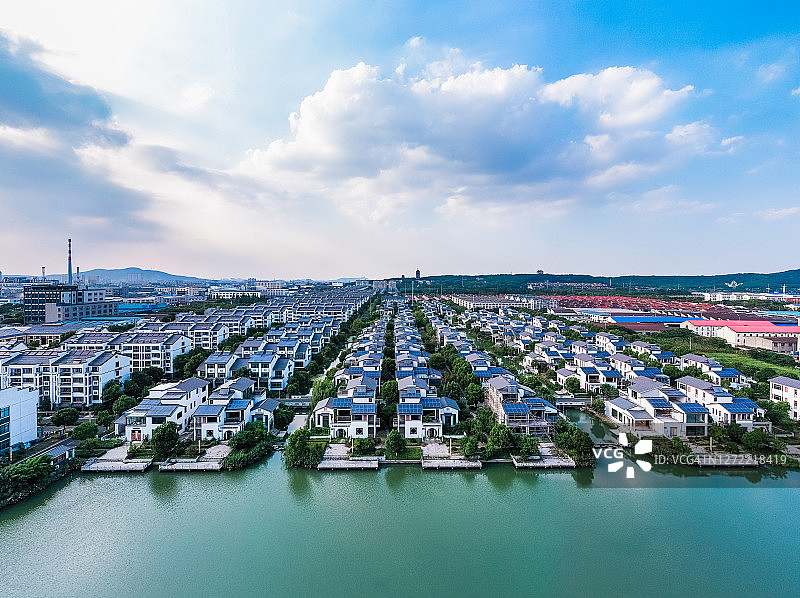 江苏江阴周庄镇的乡村别墅图片素材