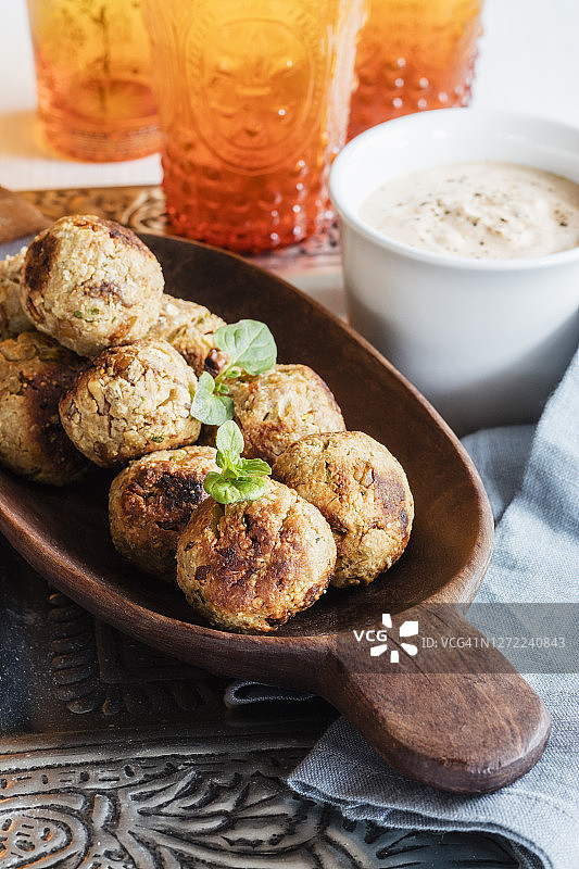 番茄酱炸燕麦丸图片素材