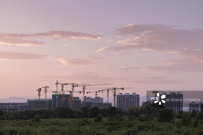 建设中的新城市图片素材