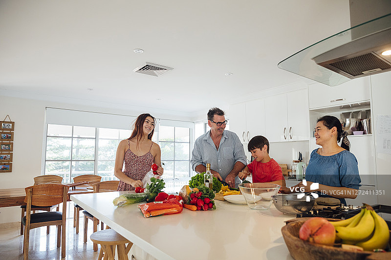 准备膳食图片素材
