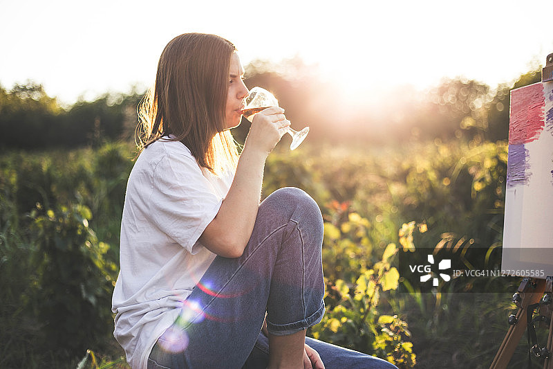 我需要葡萄酒和我的艺术图片素材