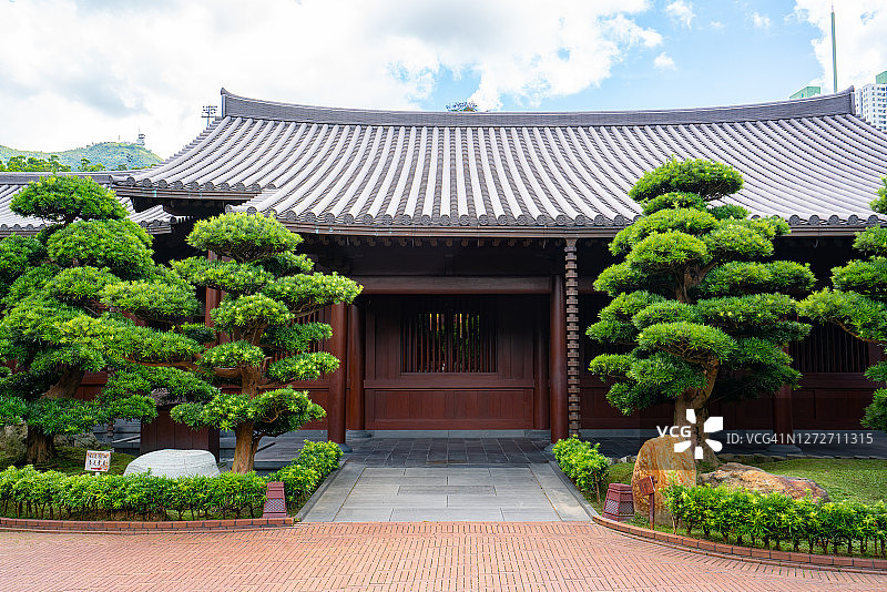 志莲净苑是一座大型佛教寺庙建筑群，位于香港九龙钻石山图片素材