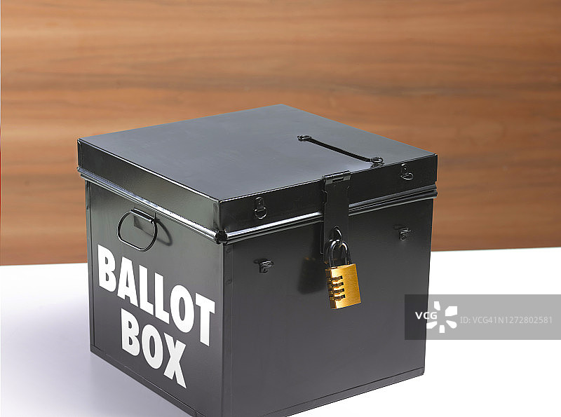 带复制空间的投票箱图片素材