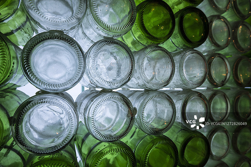 啤酒玻璃瓶底图片素材