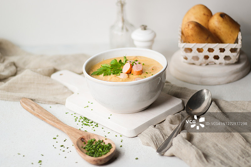 德国土豆汤配维也纳香肠图片素材