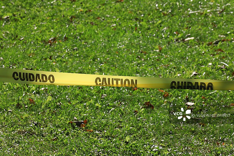 黄色警戒线图片素材