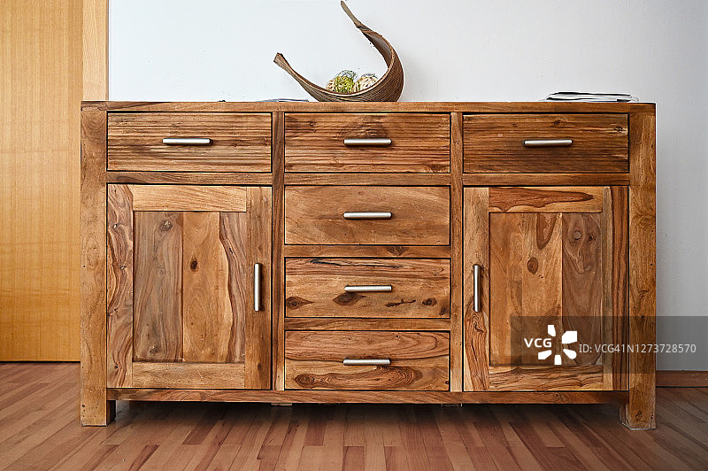 老式实木家具图片素材