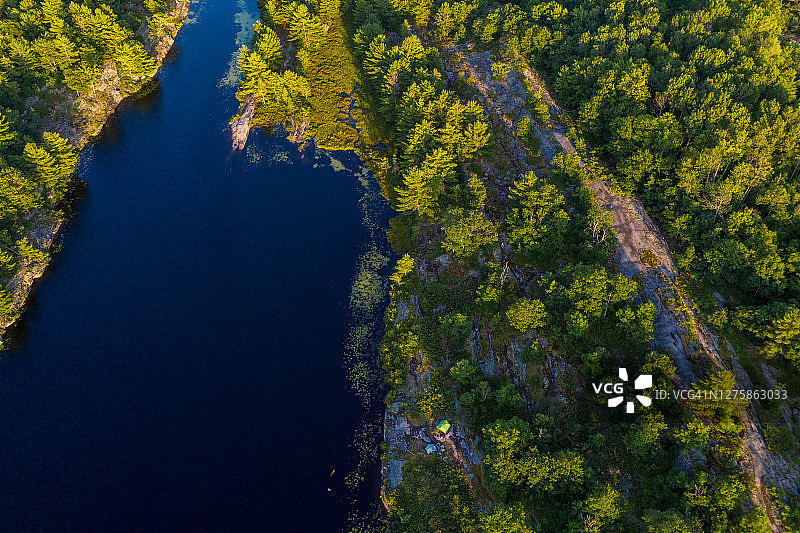 Muskoka Torrance Barrens暗天保护区和高地池塘，Gravenhurst，加拿大图片素材