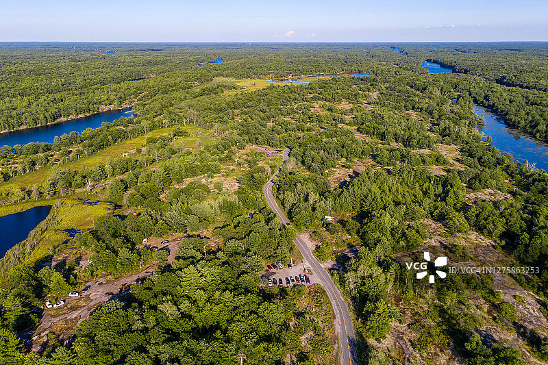 Muskoka Torrance Barrens暗天保护区和高地池塘，Gravenhurst，加拿大图片素材