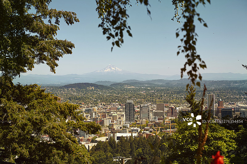 从皮托克大厦眺望俄勒冈州波特兰市东南区图片素材