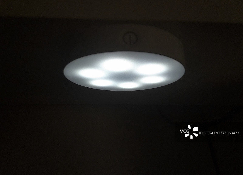 小型圆形LED灯图片素材