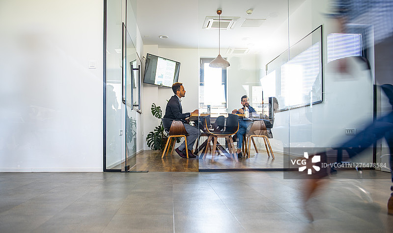 上班途中图片素材